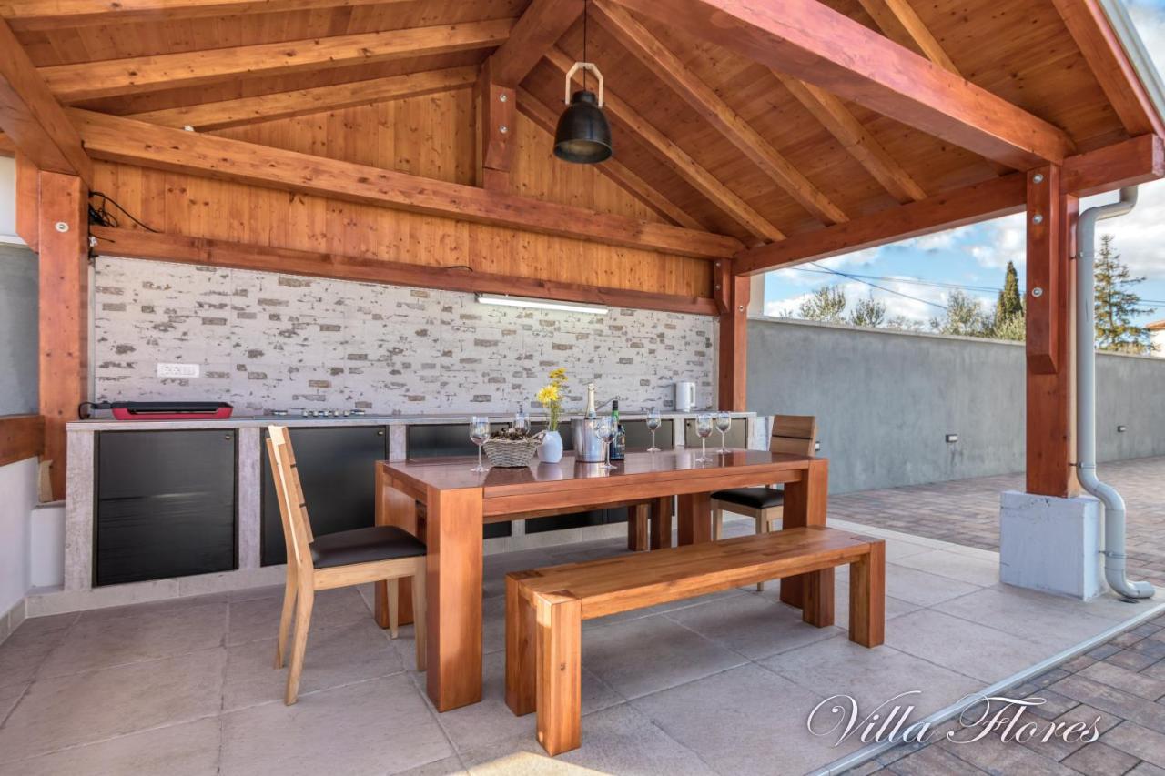 Villa Flores Kavran Exterior photo